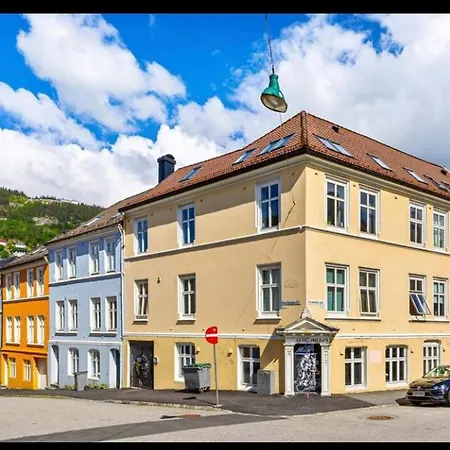 Koselig Bygårdsleilighet I Sentrum * Bergen
